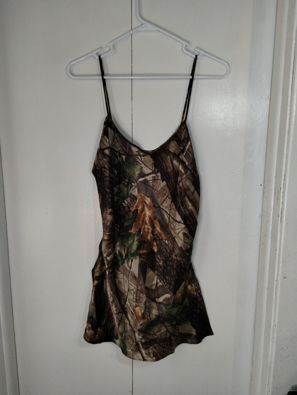 Magic Silk Camu Tank (M)- Realtree Harwoods Silk Camisole Brown Green